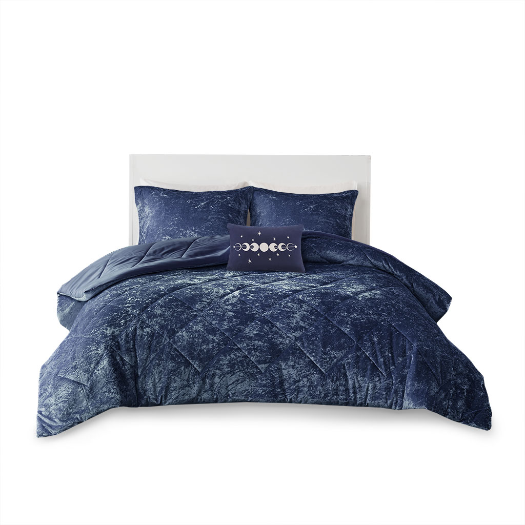 Felicia Velvet Comforter Set