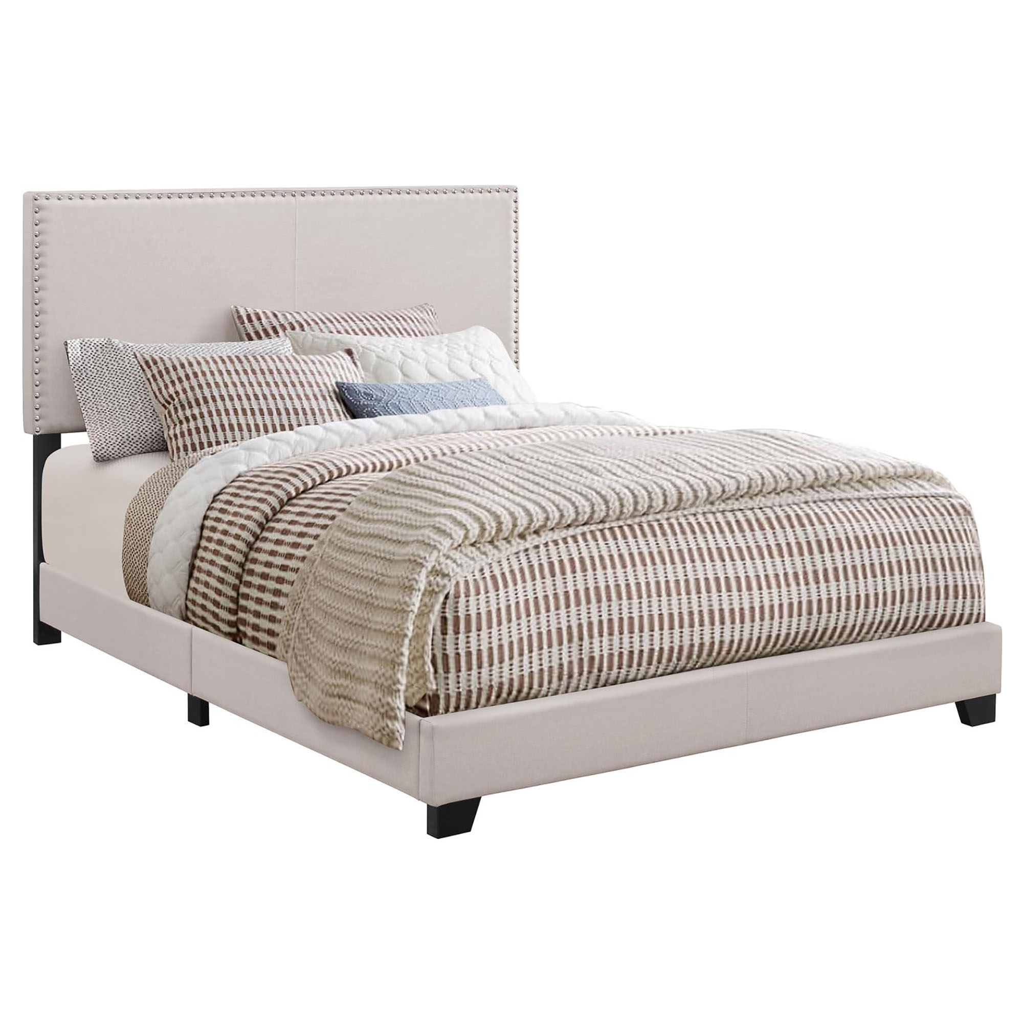 Ivory Full Bed with Nailhead Trim