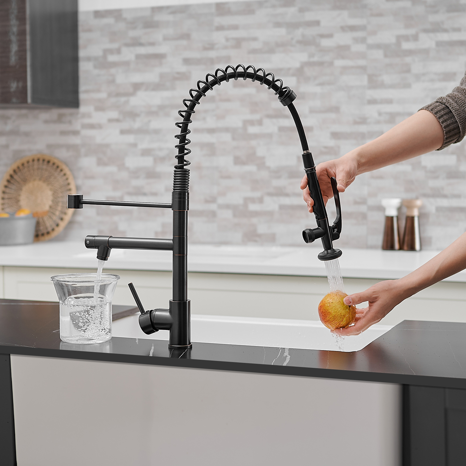 Commercial Kitchen Faucet with Pull Down Sprayer, Single Handle Single Lever Kitchen Sink Faucet