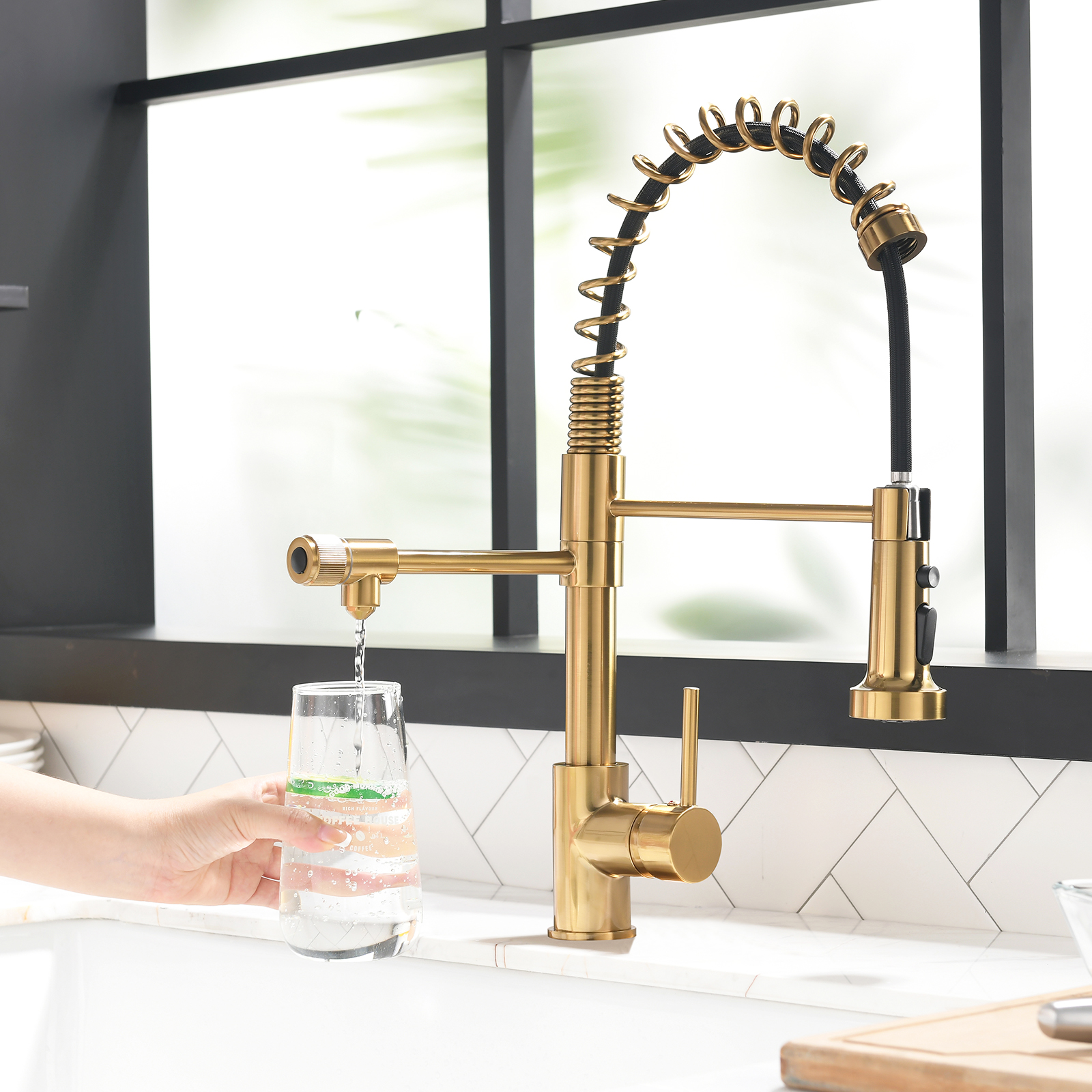 Purifier Kitchen Faucet Drinking Water Faucet, Pull Down Water Filter Kitchen Sink Faucets (Black and Nickel gold )