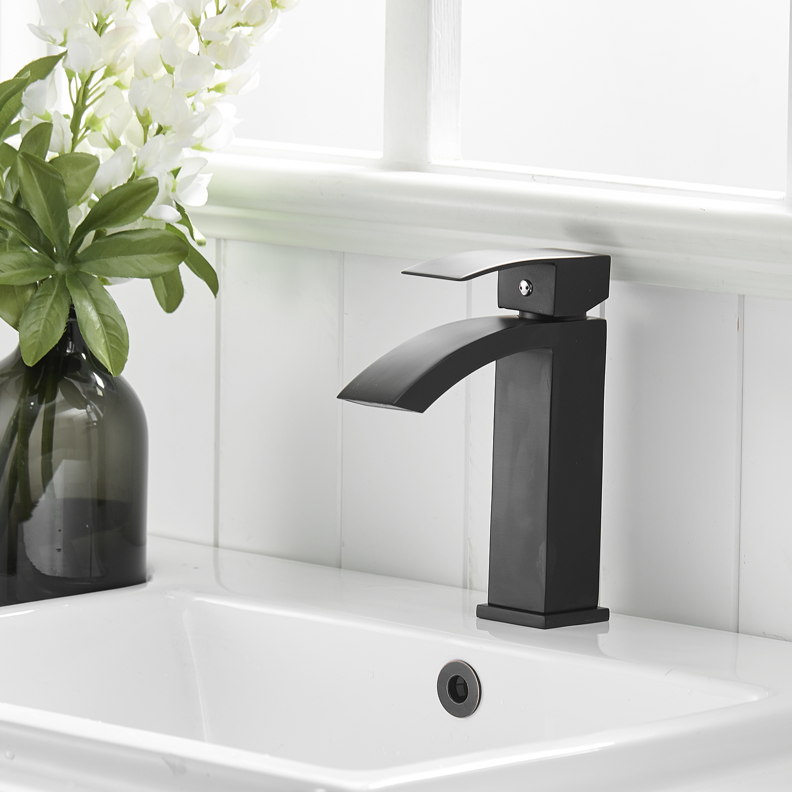 Black Bathroom Faucet, Brushed Black  Faucet for Bathroom Sink, Black Single Hole Bathroom Faucet Modern Single Handle Vanity Basin Faucet