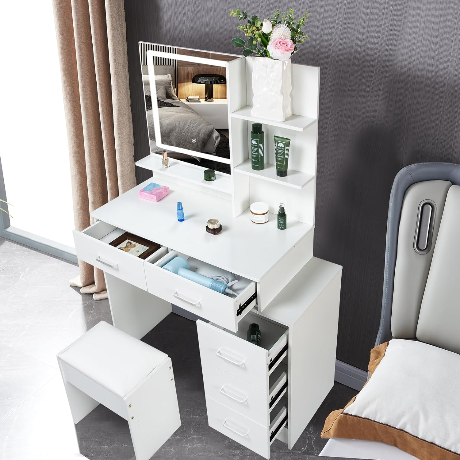 White color adjustable dressing table with 4 drawers