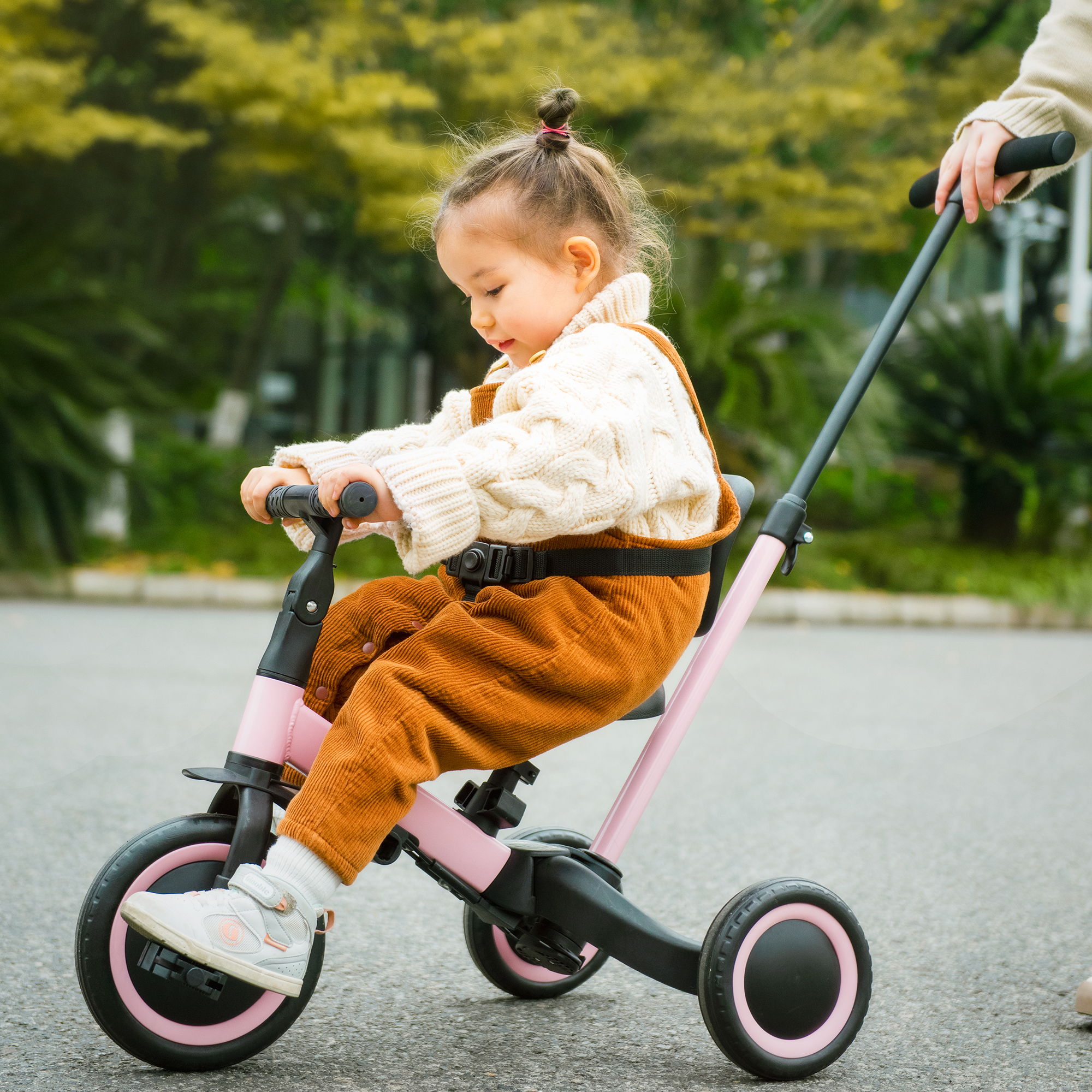 三輪車 足けりバイク 一台4役 ベビーカー かじとり 手押し棒付  子供用三輪車 子供自転車 3輪 キッズ 幼児 自転車 バイク ペダル付き コントロールバー付き 乗用玩具  軽量 誕生日 1-5歳 組み立て簡単  プレゼント MS199289KAA