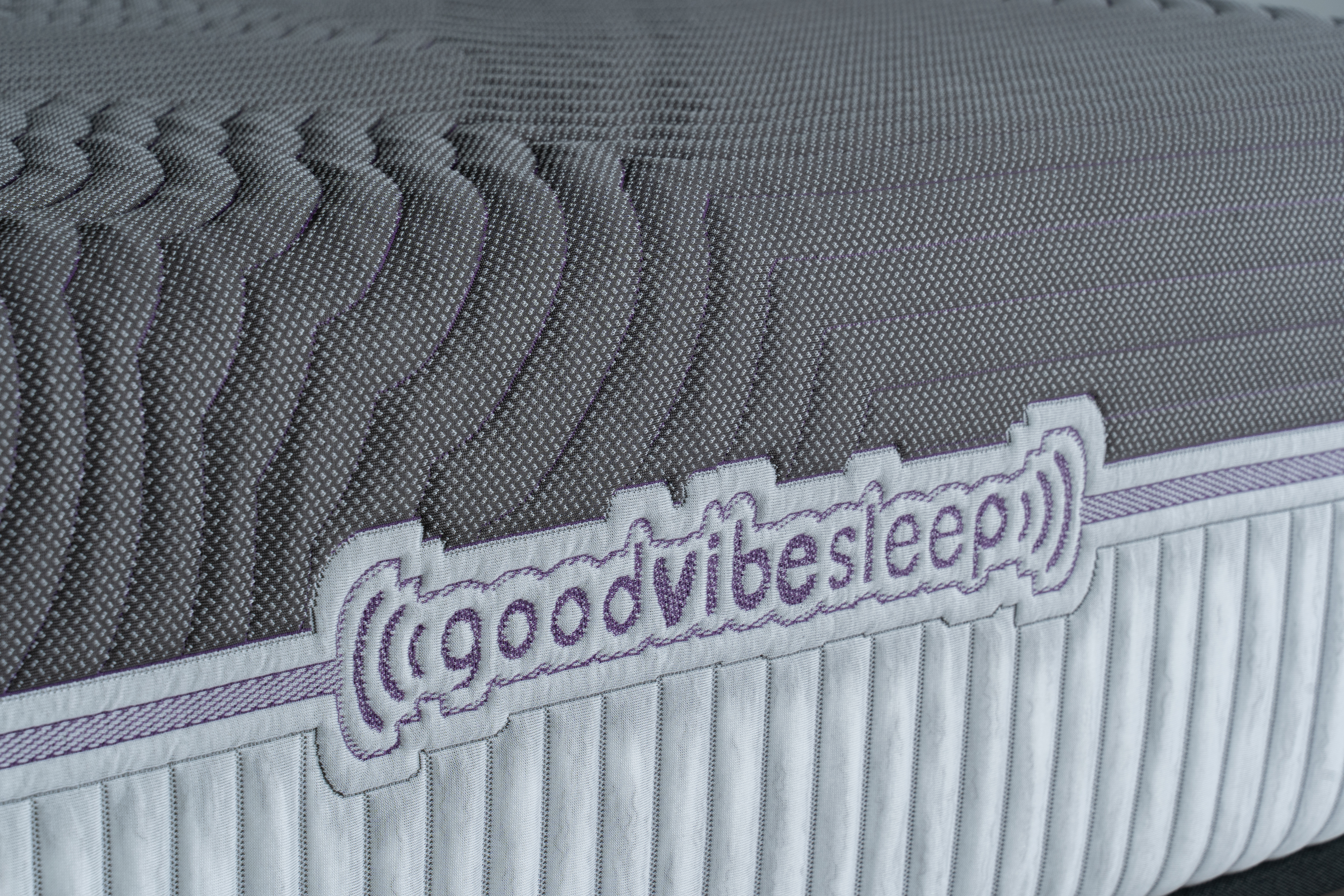 GoodVibeSleep 13 inch Soothe Hybrid Foam and Coil Flex Head Mattress, King  Size