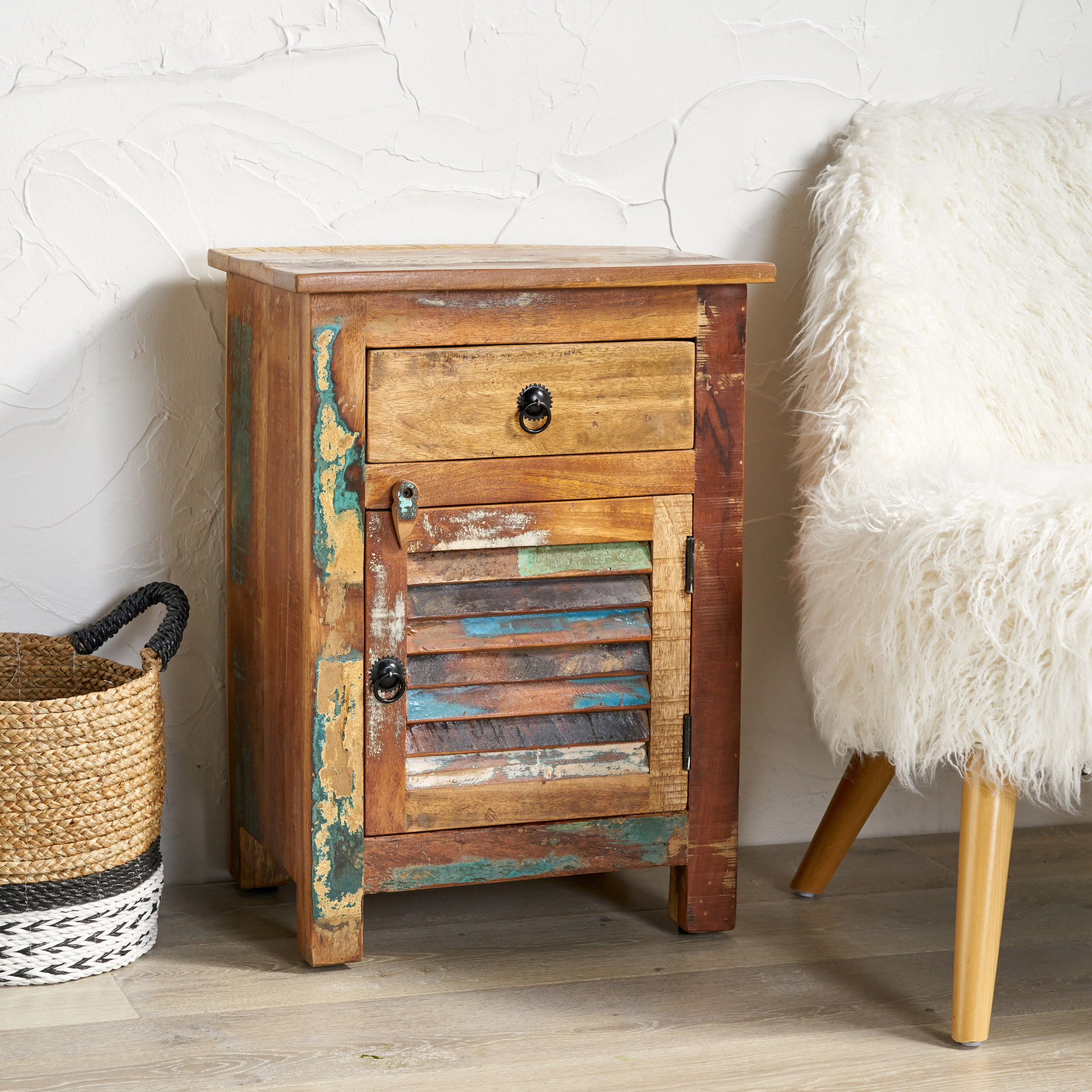 SIDE TABLE WITH DRAWER