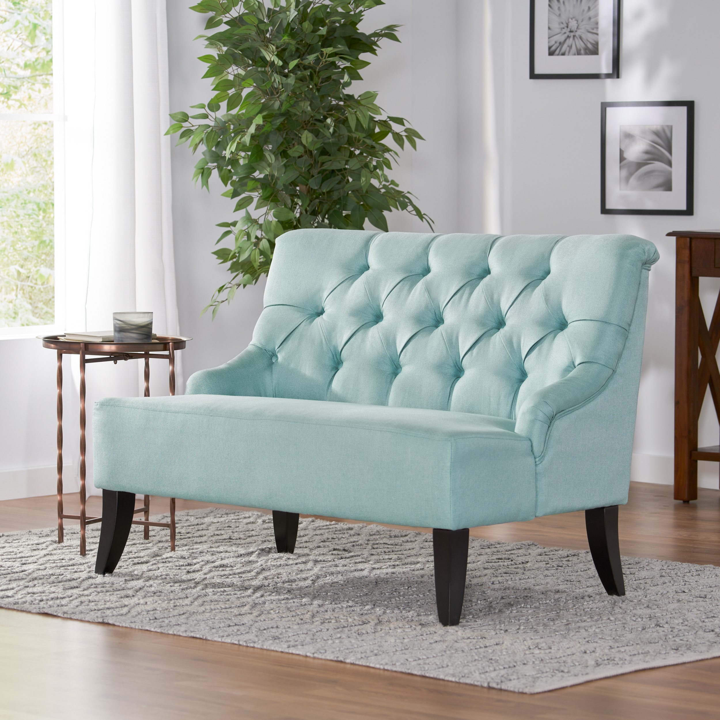 NICOLE KD SETTEE