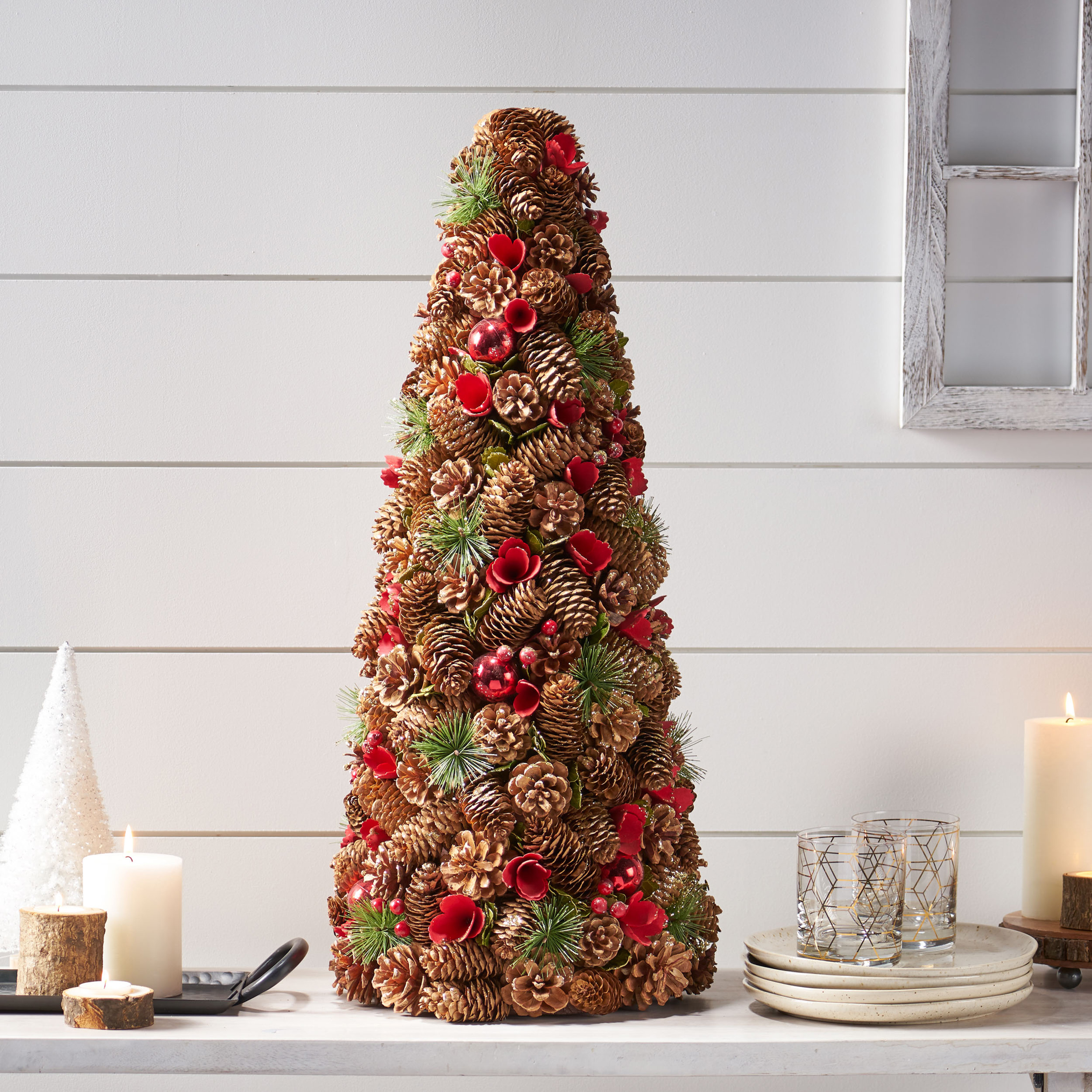 PINE CONE TABLE TOP TREE