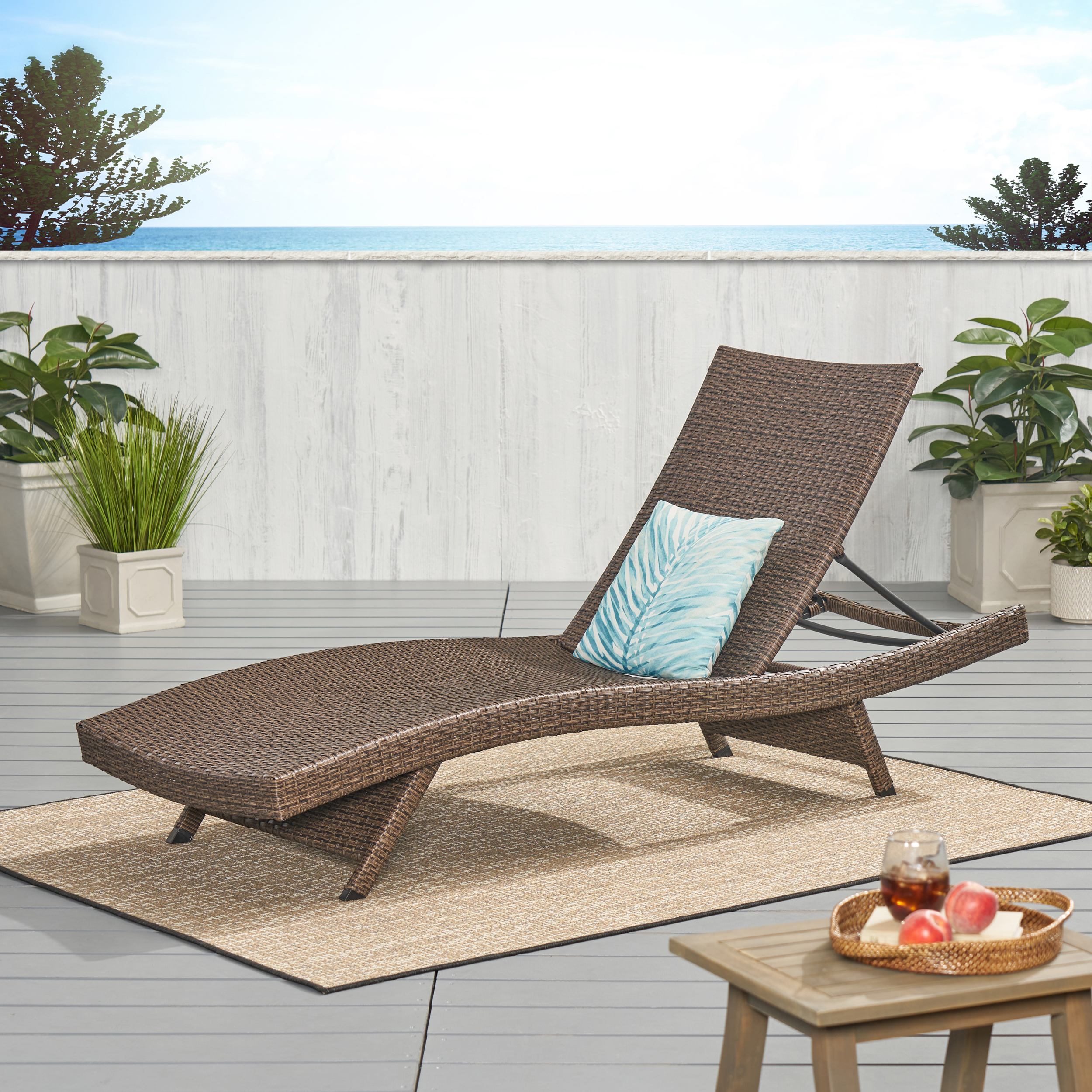 SALEM PE WICKER CHAISE LOUNGE