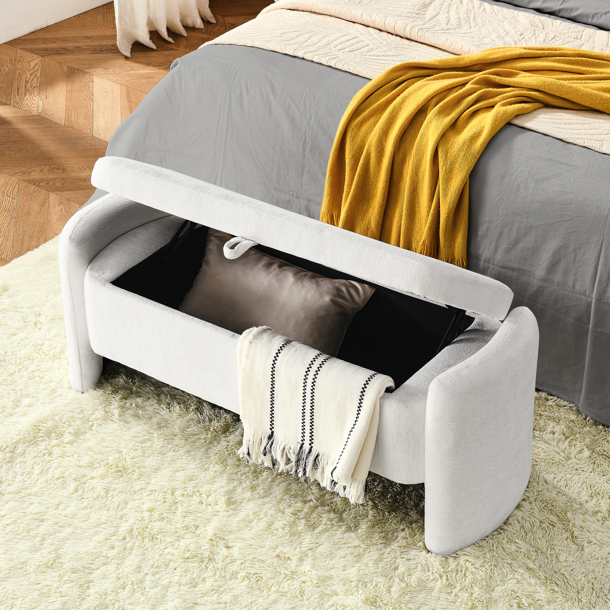 Oval Ottoman  Storage Bench Chenille Fabric Bench with Large Storage Space for the Living Room, Entryway and Bedroom,Cream white