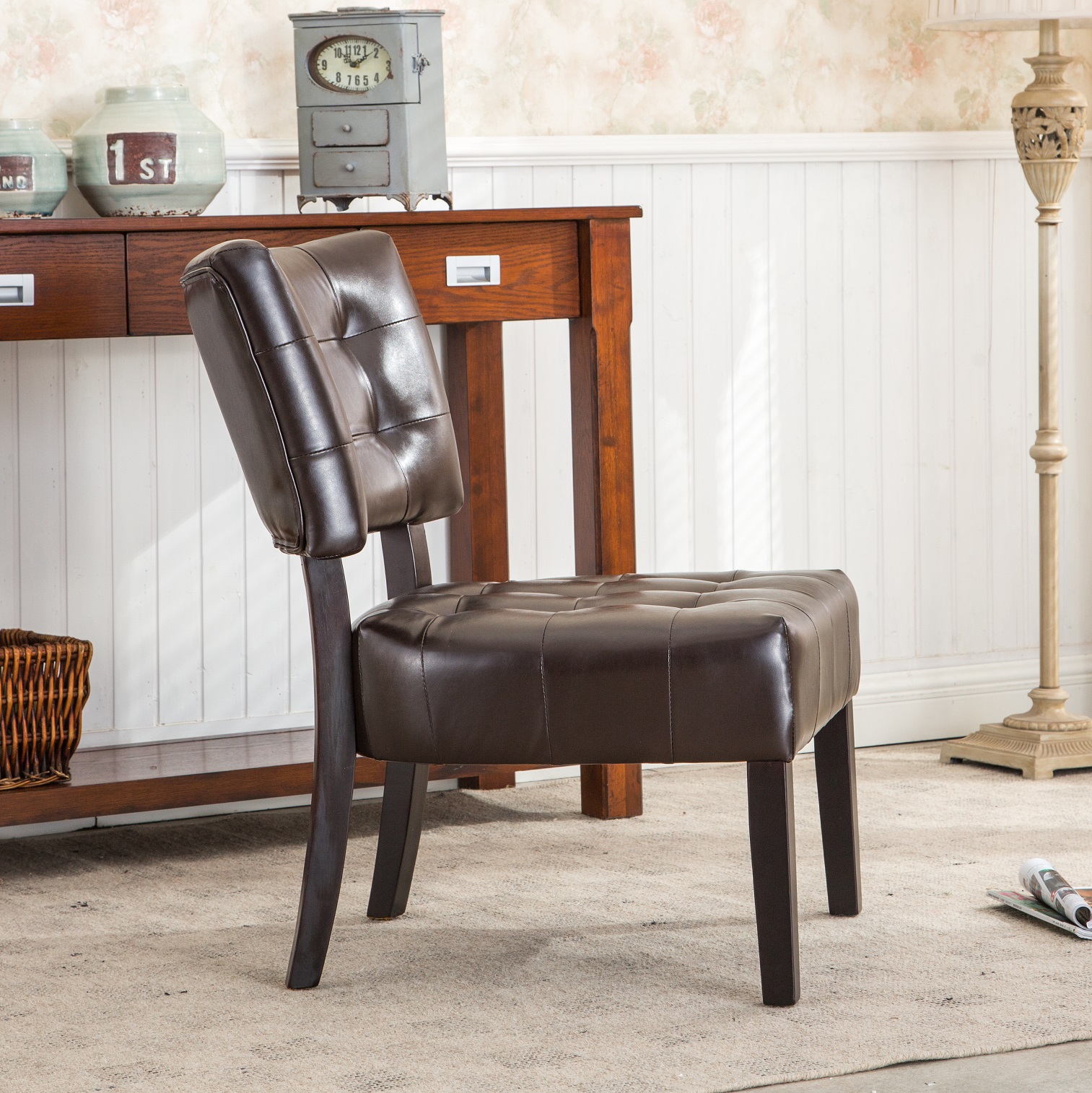 Roundhill Furniture Blended Leather Tufted Accent Chair with Oversized Seating, Brown