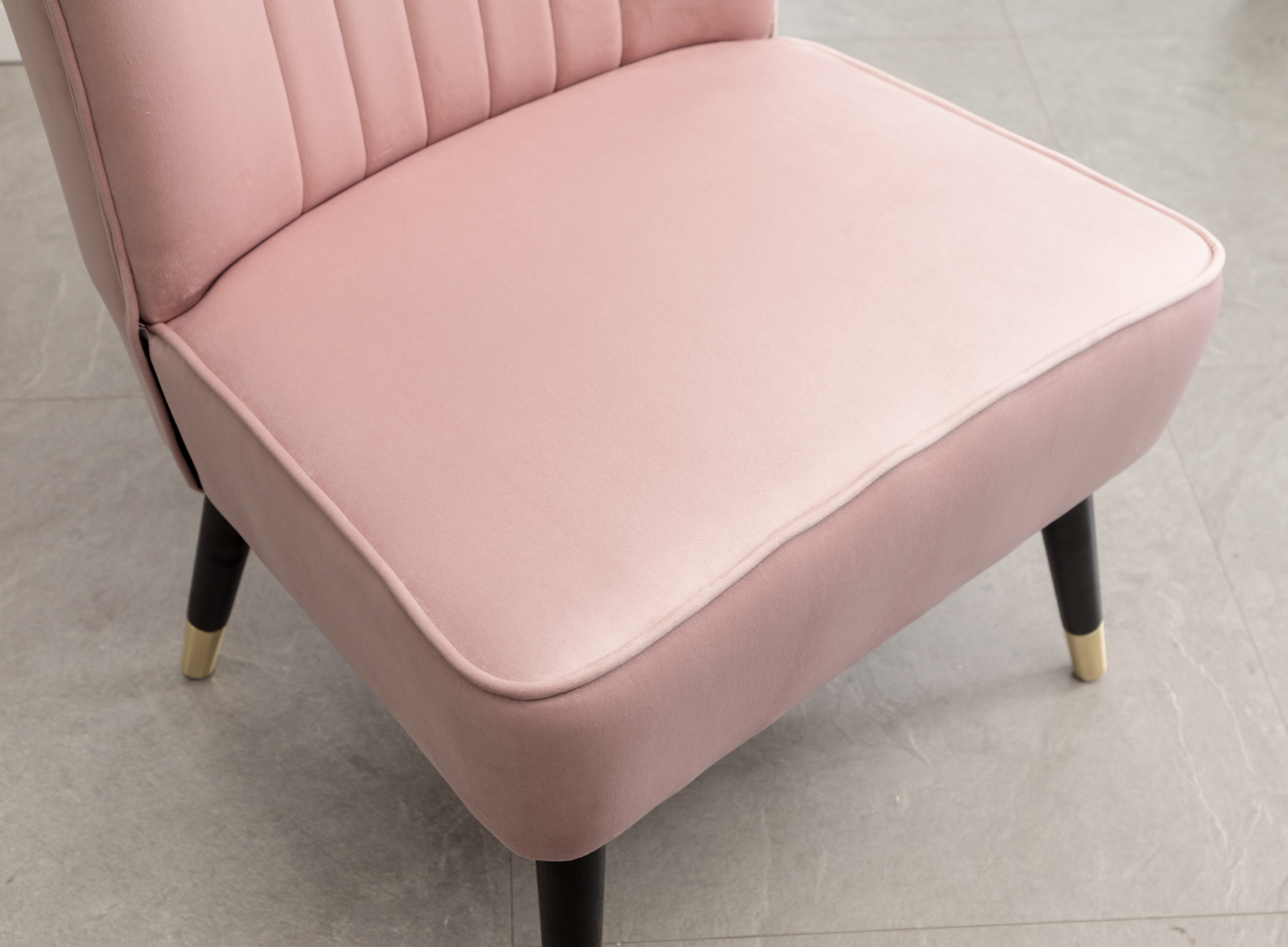 Elon Contemporary Velvet Upholstered Accent Chair, Pink