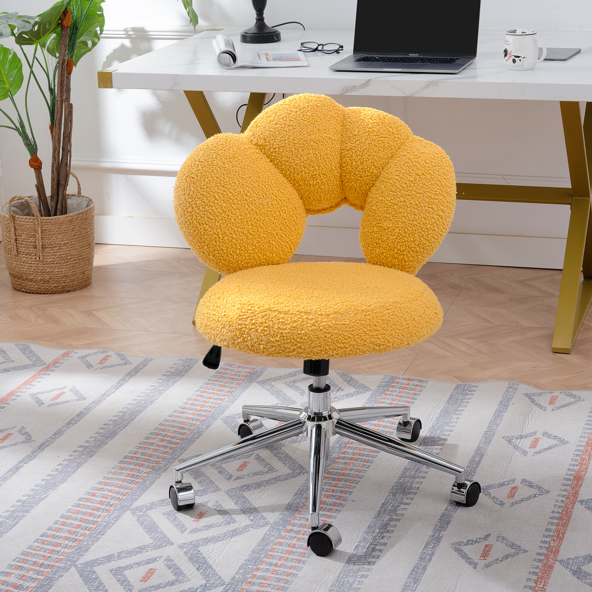 360°Swivel Height Adjustable,Swivel Chair,Teddy fabric,home office chair