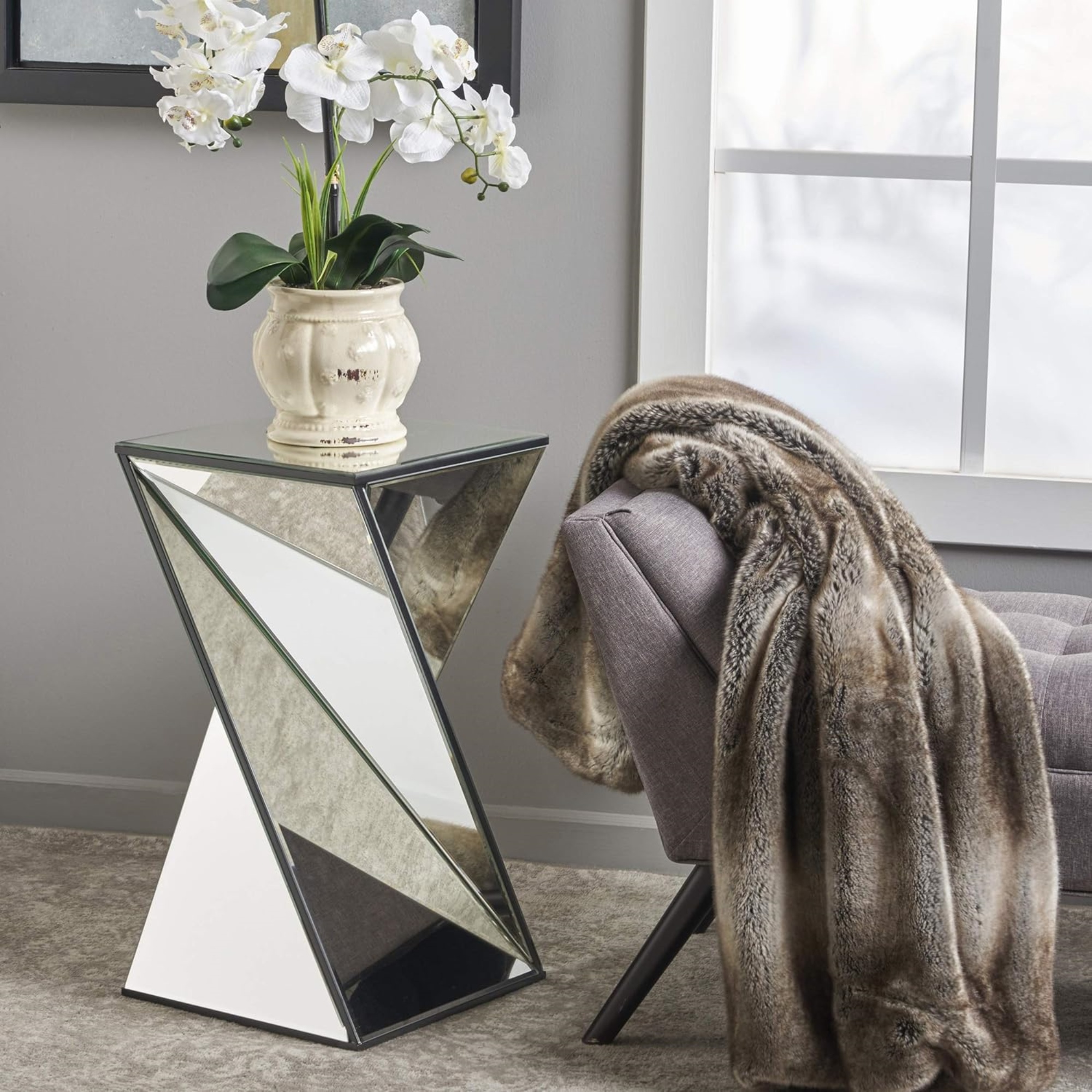 [Ship to Canada Only] Geometrical Mirrored Side Table, Silver, Durable and Clear Design, Modern, Chic for Livingroom, Bedroom, Office 13.75''(L) x 13.75''(W) x 25.6''(H)