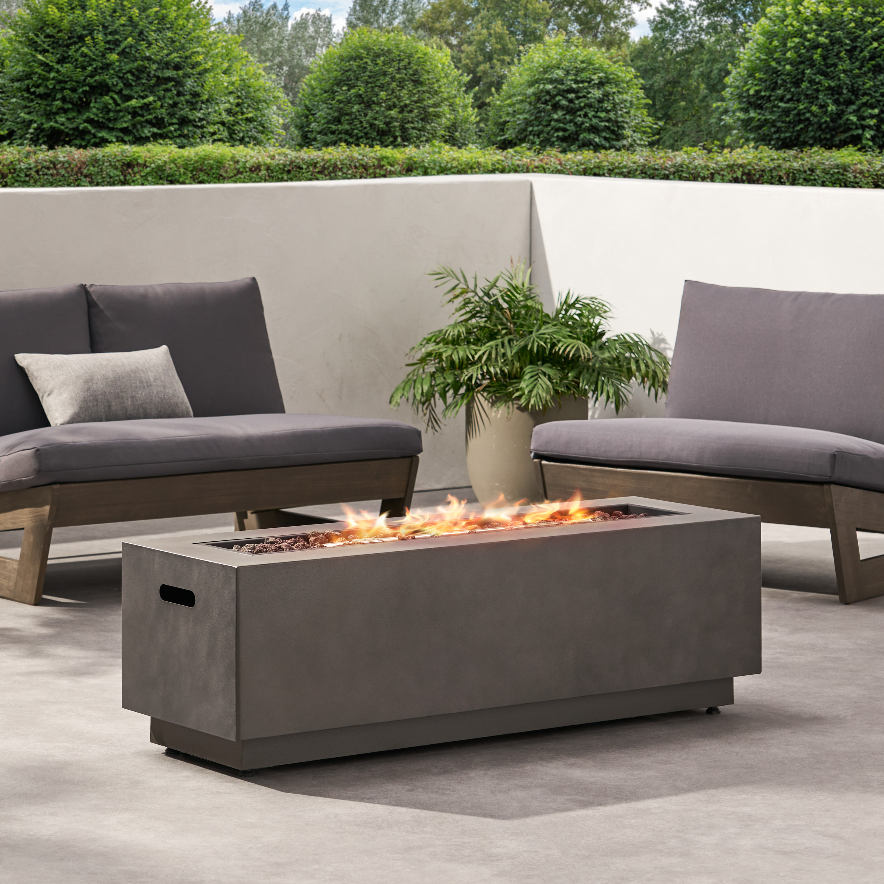 [Ship to Canada only]RECTANGULAR IRON FIRE PIT - 50000BTU (Tank cover not included)